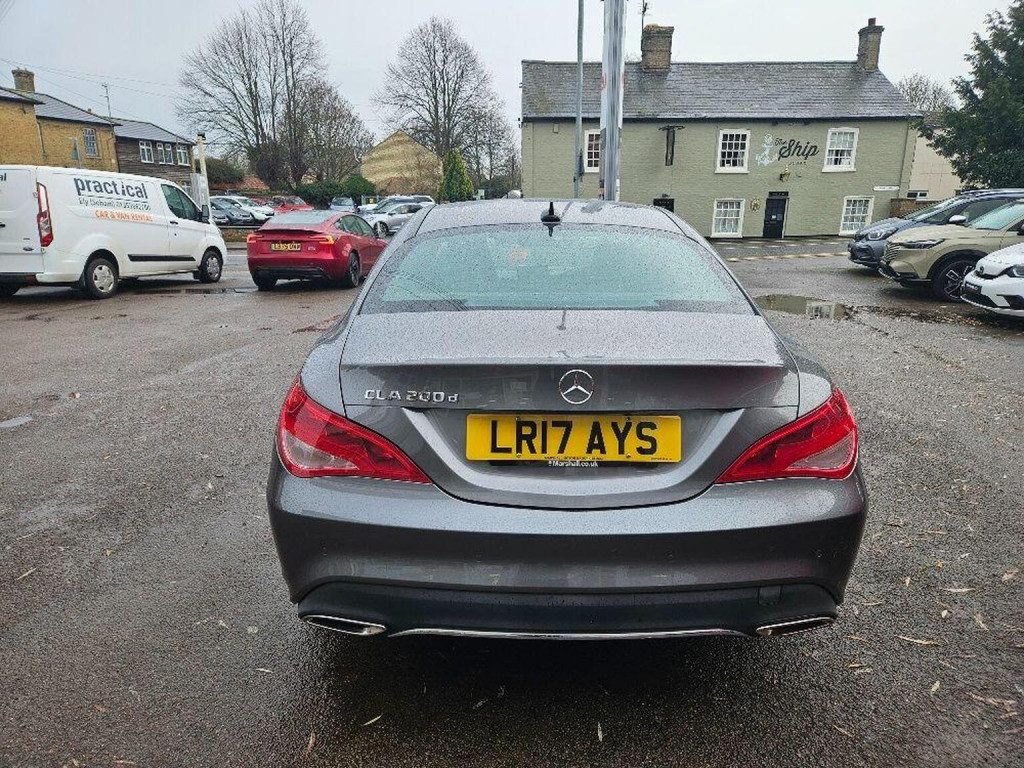 MERCEDES-BENZ CLA