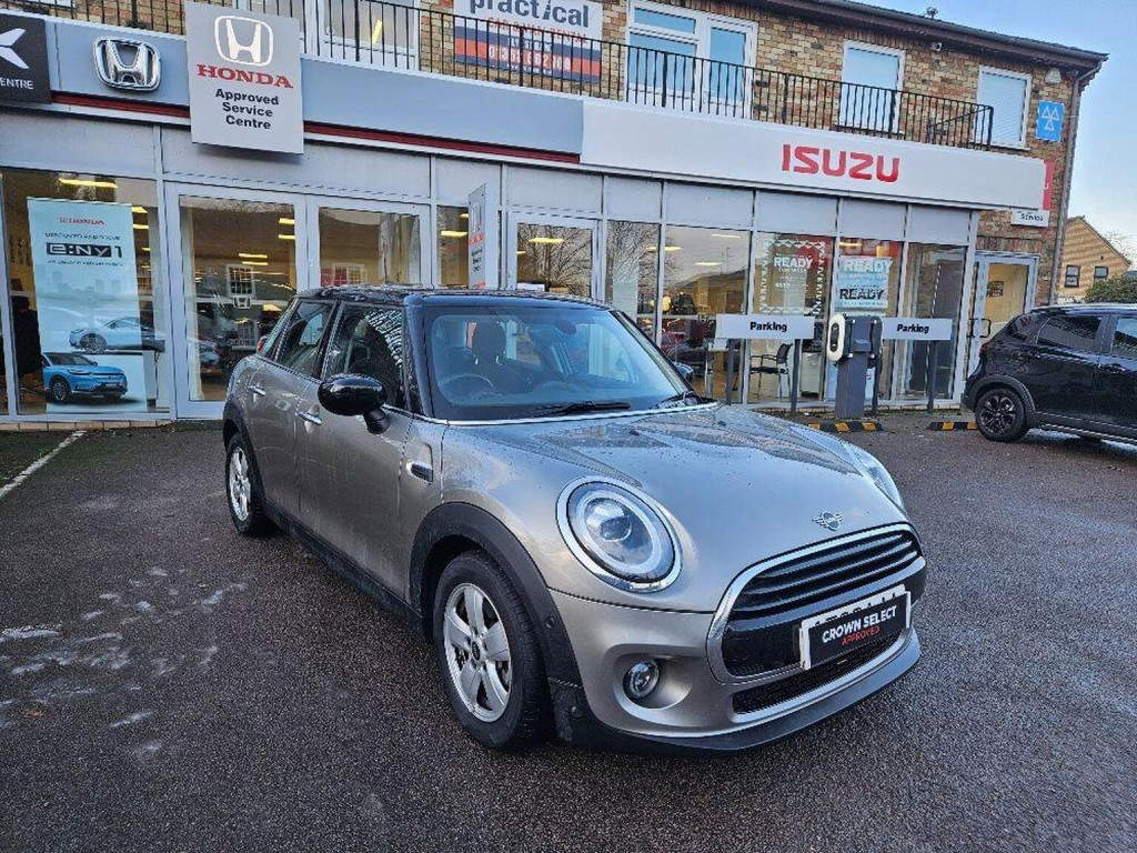 View MINI HATCH 1.5 Cooper Classic Steptronic Euro 6 (s/s) 5dr