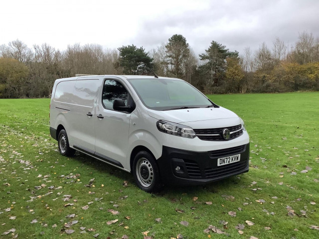 VAUXHALL VIVARO