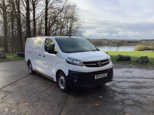 VAUXHALL VIVARO