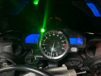 YAMAHA R1