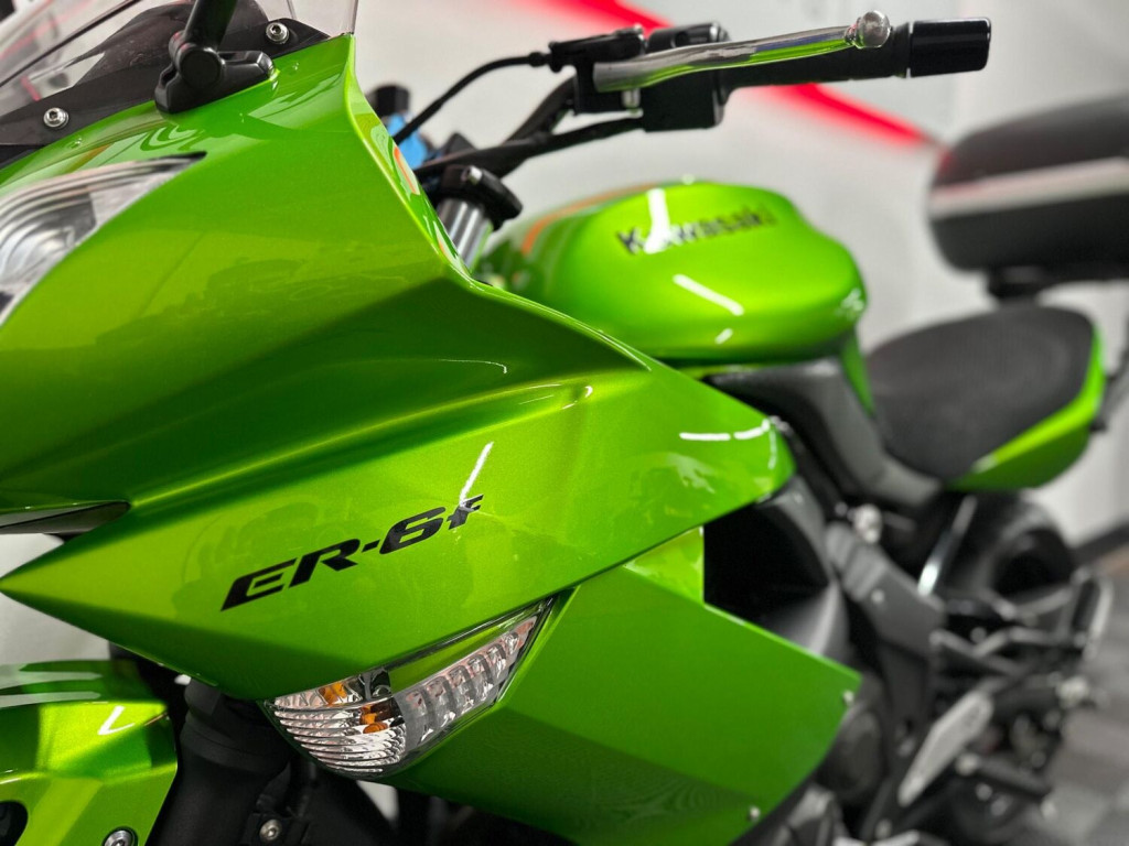 KAWASAKI ER-6F