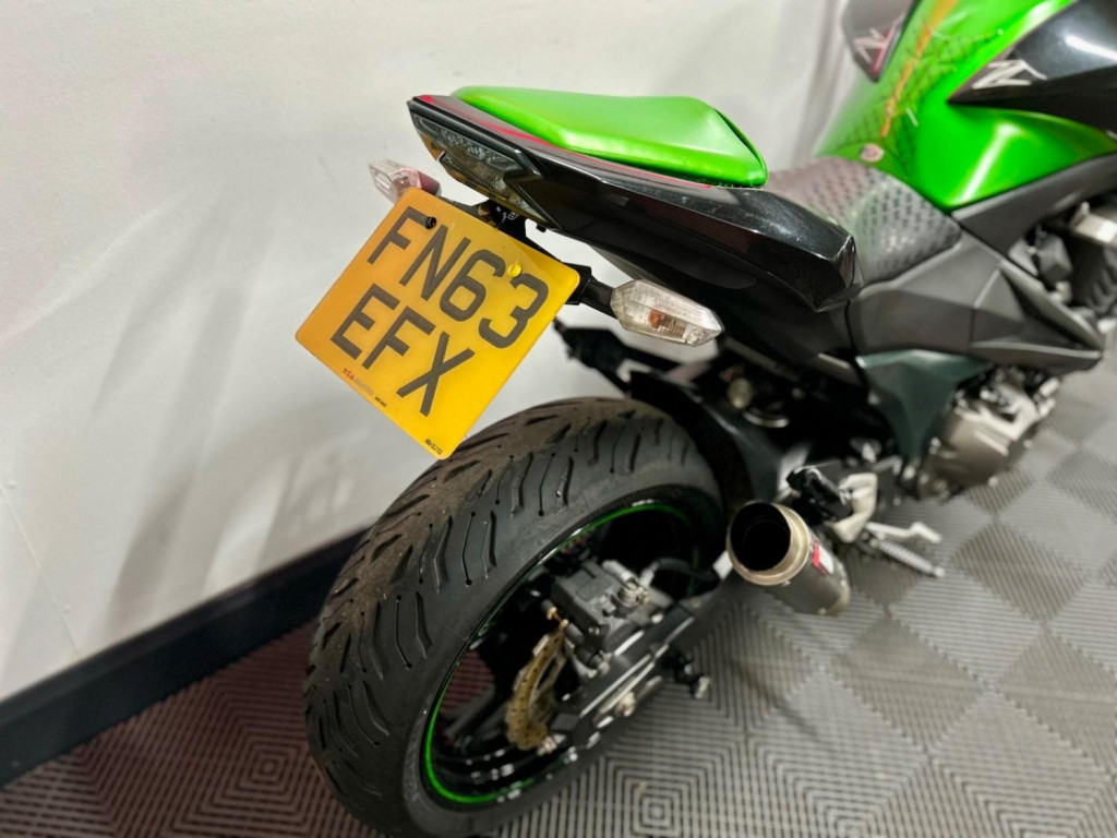 KAWASAKI Z800