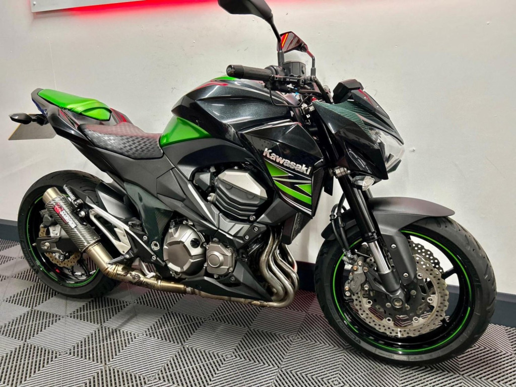 KAWASAKI Z800
