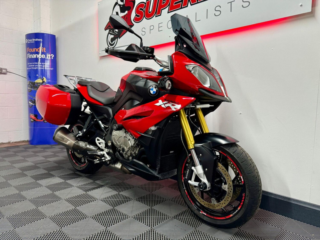 BMW S1000XR