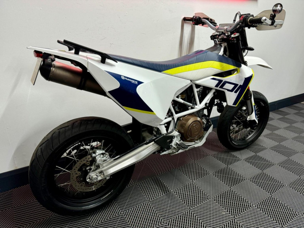 HUSQVARNA 701