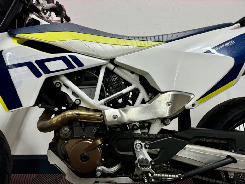 HUSQVARNA 701