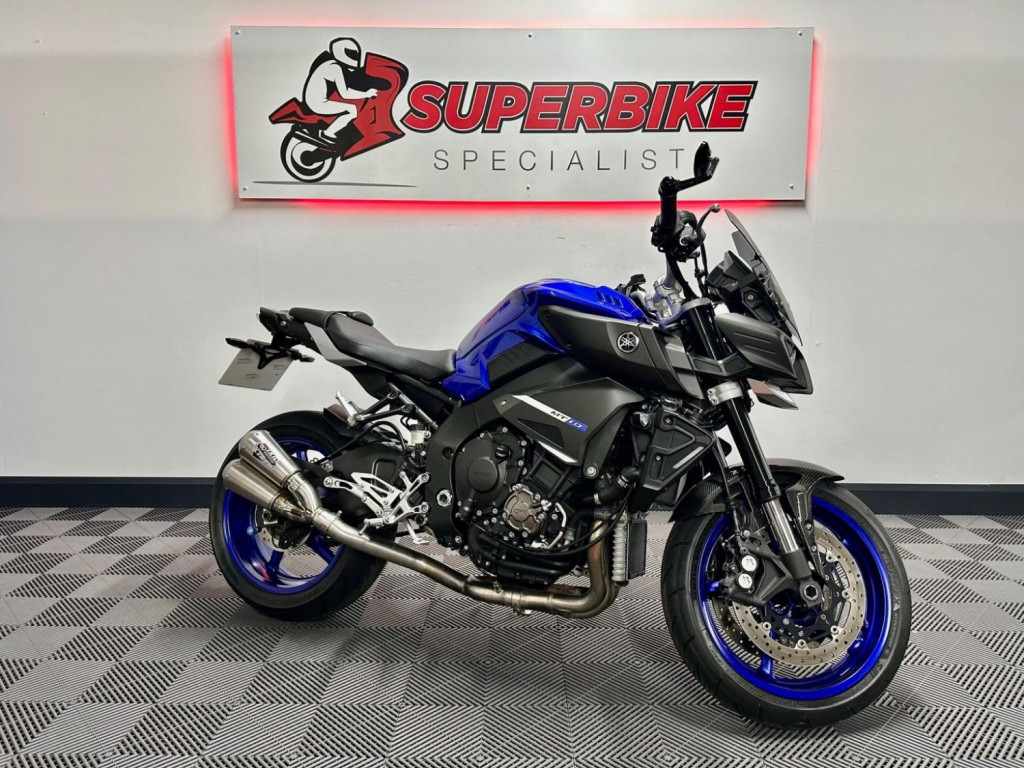 YAMAHA MT-10