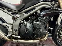 TRIUMPH SPEED TRIPLE 1050