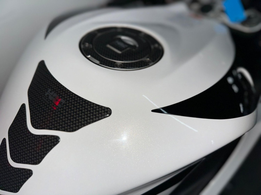 HONDA CBR1000RR Fireblade