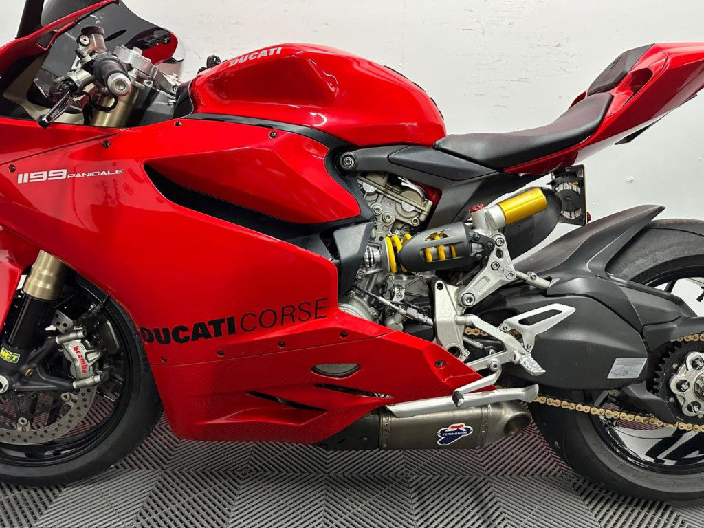 DUCATI 1199 Panigale