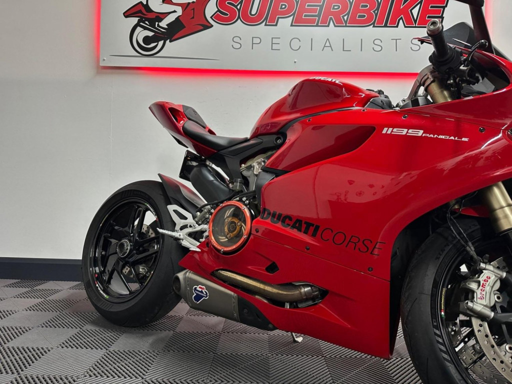DUCATI 1199 Panigale