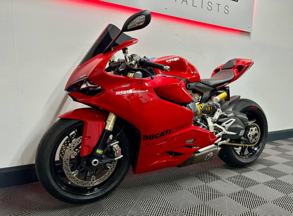 DUCATI 1199 Panigale