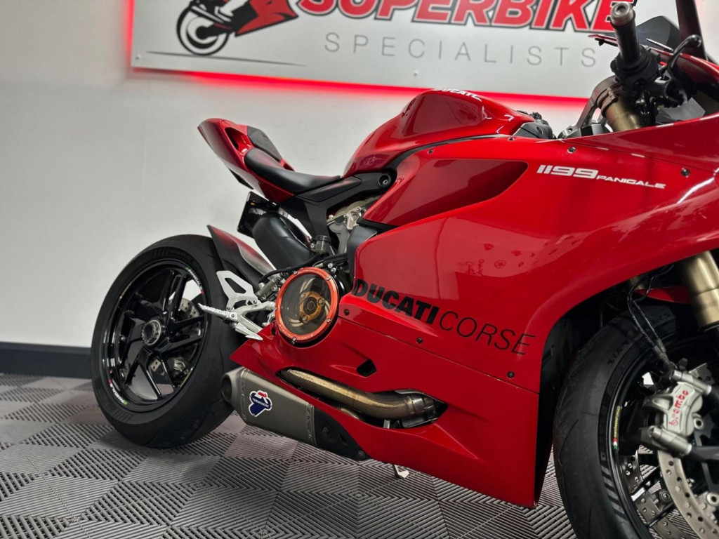 DUCATI 1199 Panigale