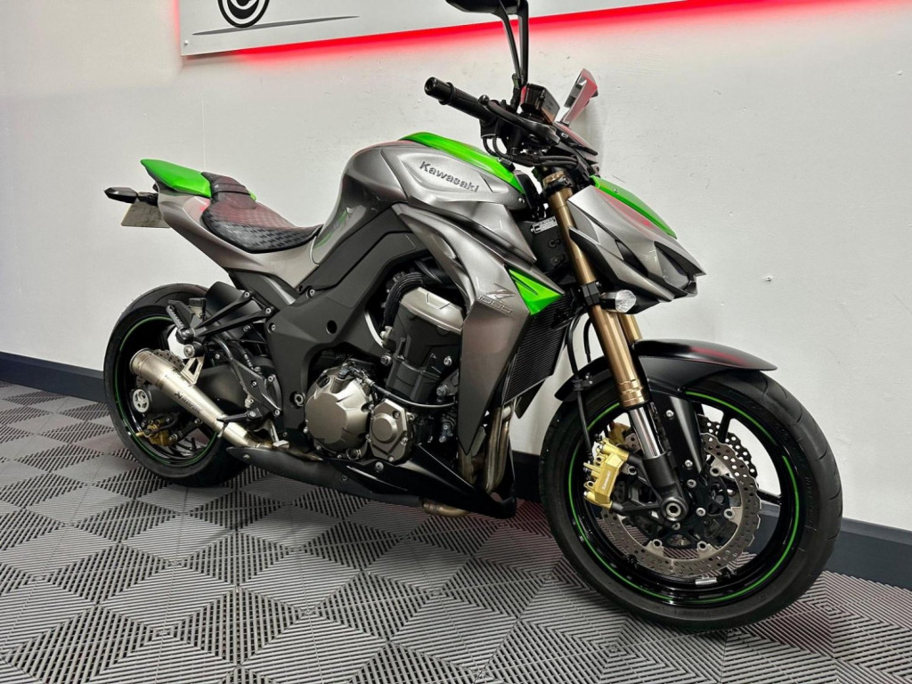 KAWASAKI Z1000