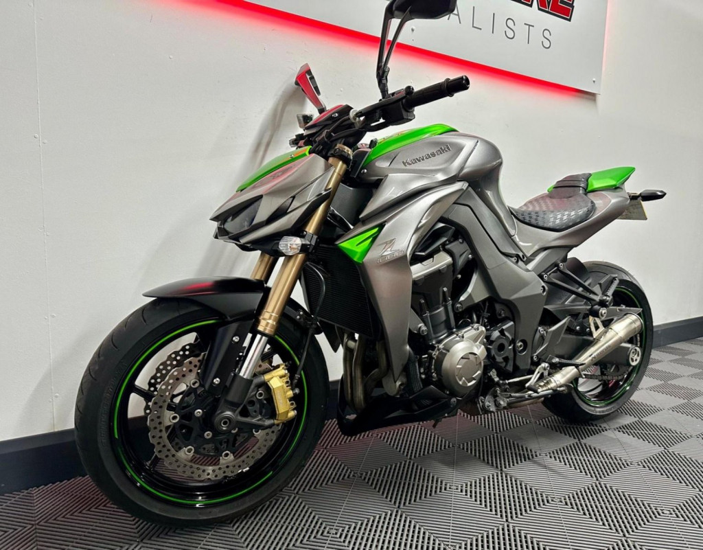 KAWASAKI Z1000