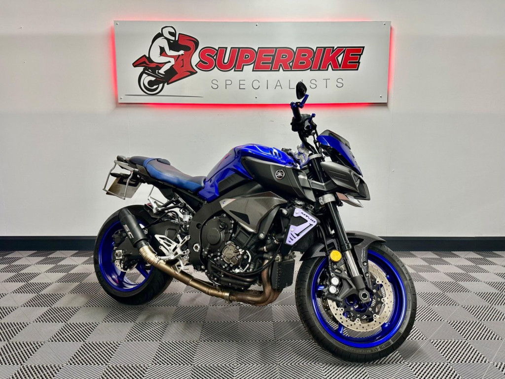 YAMAHA MT-10