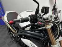 TRIUMPH SPEED TRIPLE 1050