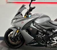 SUZUKI GSX-S1000F