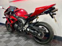 HONDA CBR1000RR Fireblade