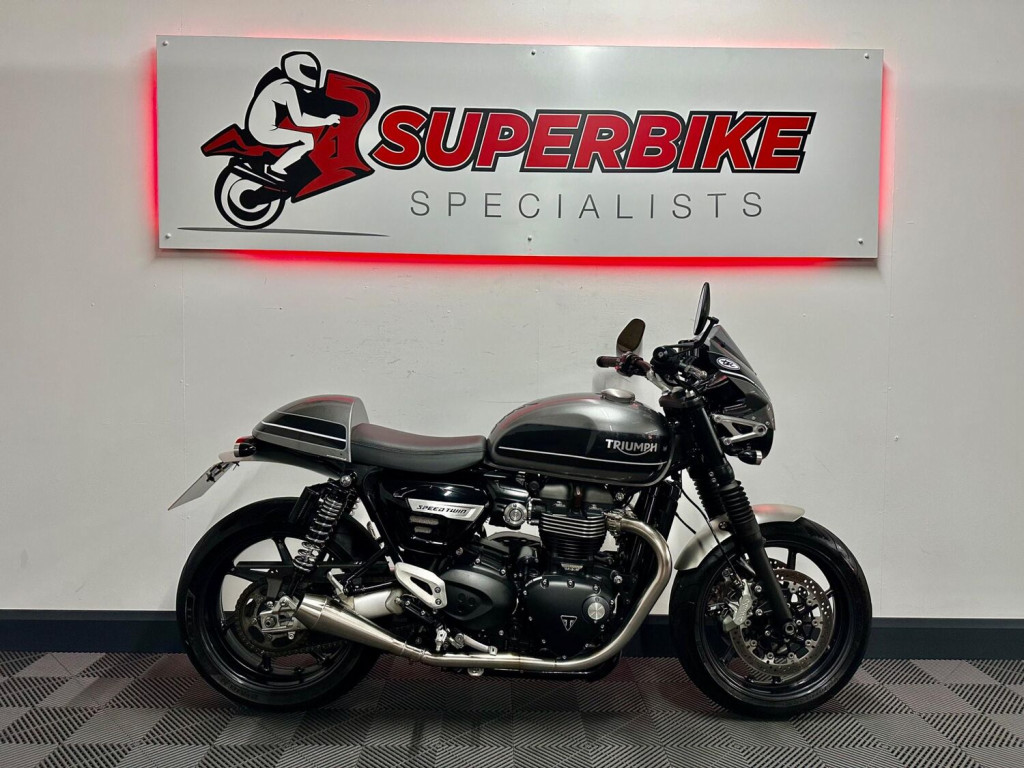 TRIUMPH SPEED TWIN