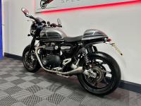 TRIUMPH SPEED TWIN
