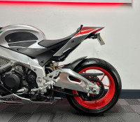 APRILIA RSV4