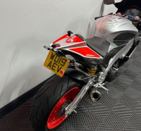 APRILIA RSV4