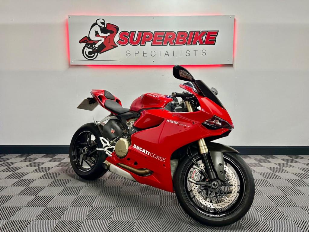 DUCATI 1199 Panigale