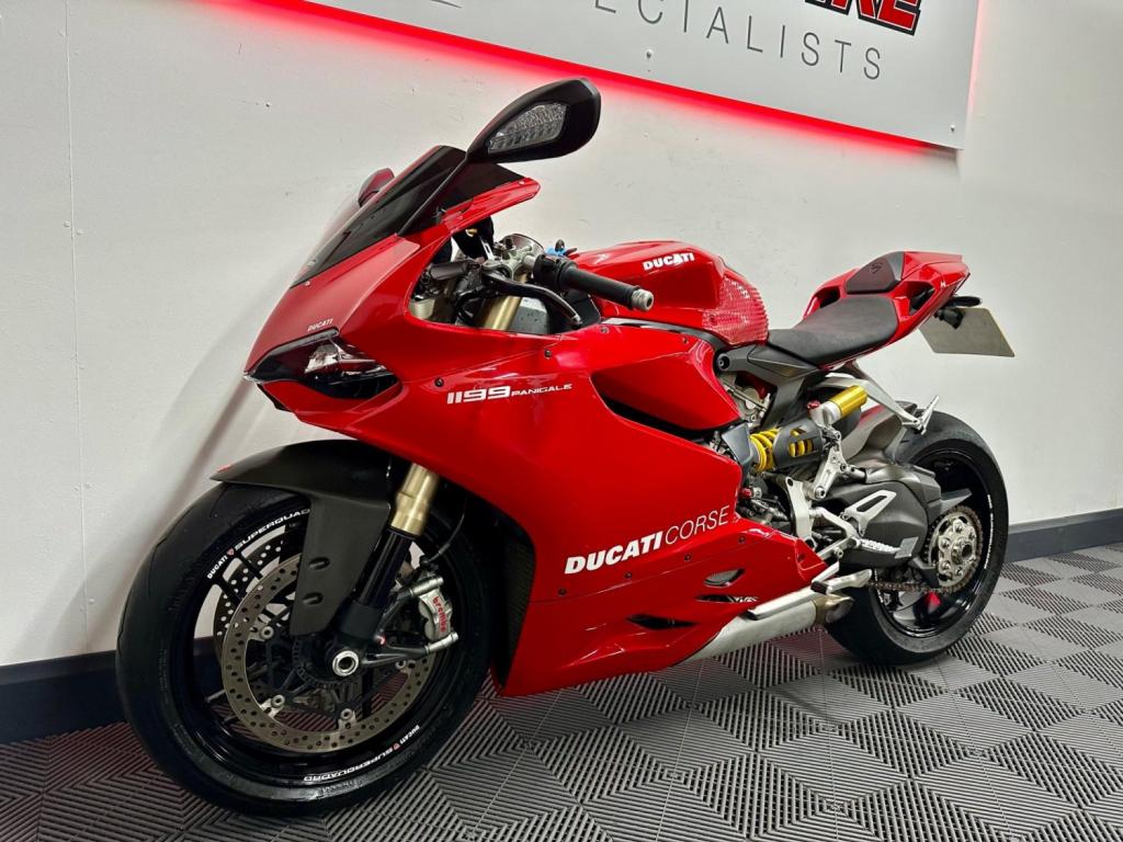 DUCATI 1199 Panigale