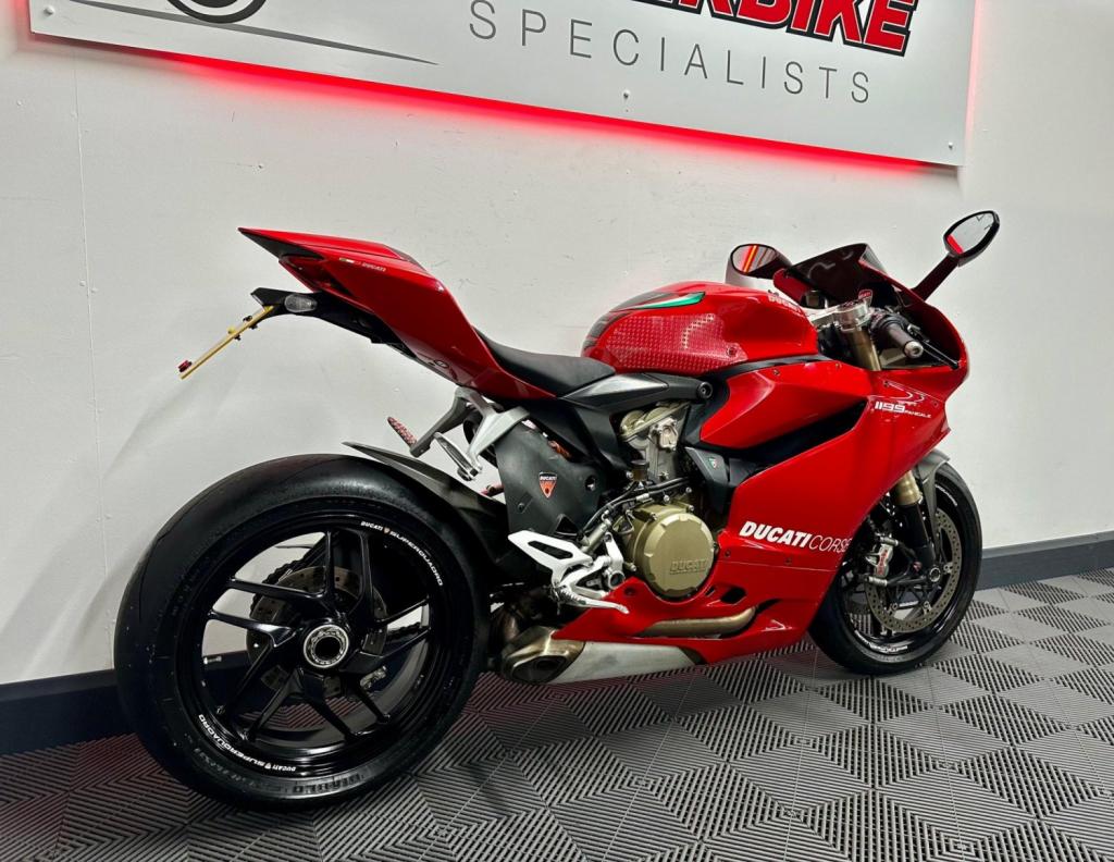 DUCATI 1199 Panigale