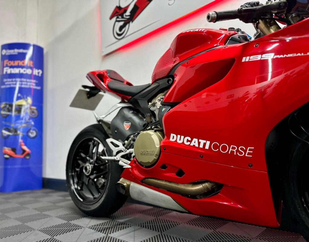 DUCATI 1199 Panigale