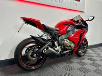 HONDA CBR1000RR Fireblade