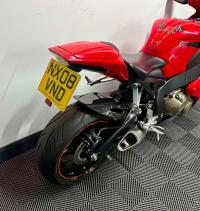 HONDA CBR1000RR Fireblade