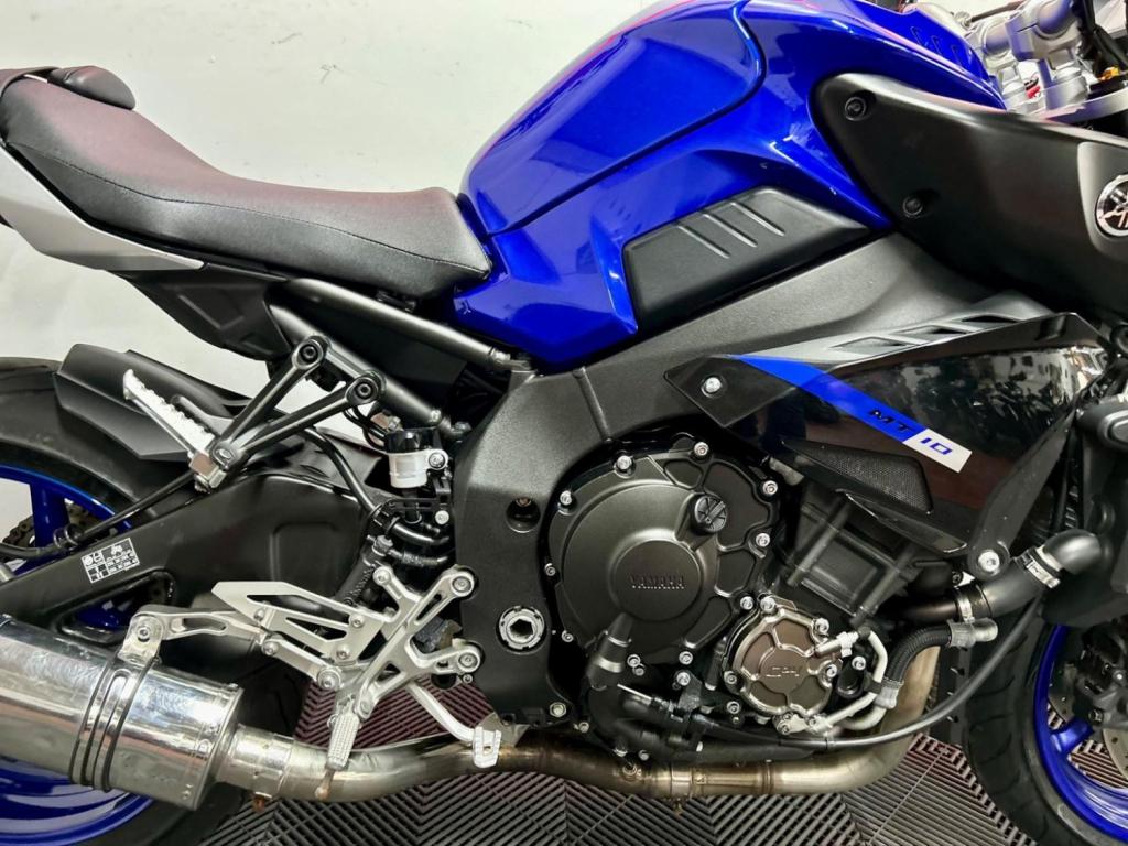YAMAHA MT-10