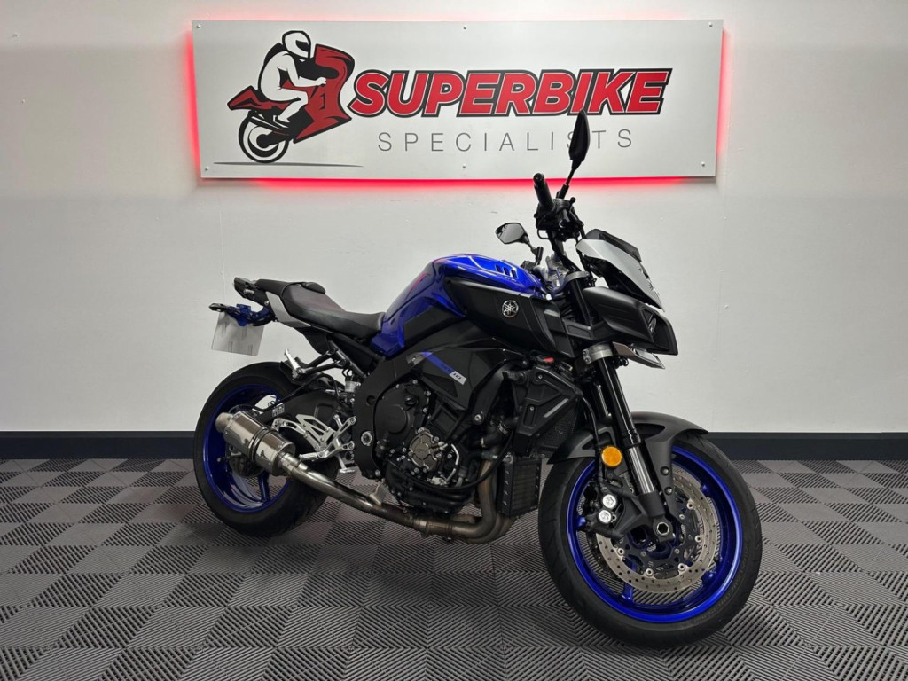 YAMAHA MT-10