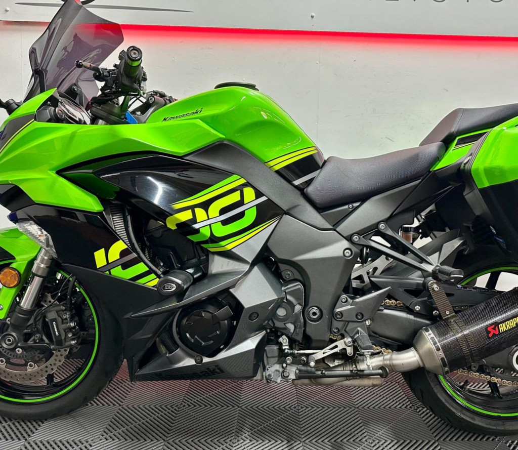 KAWASAKI Z1000