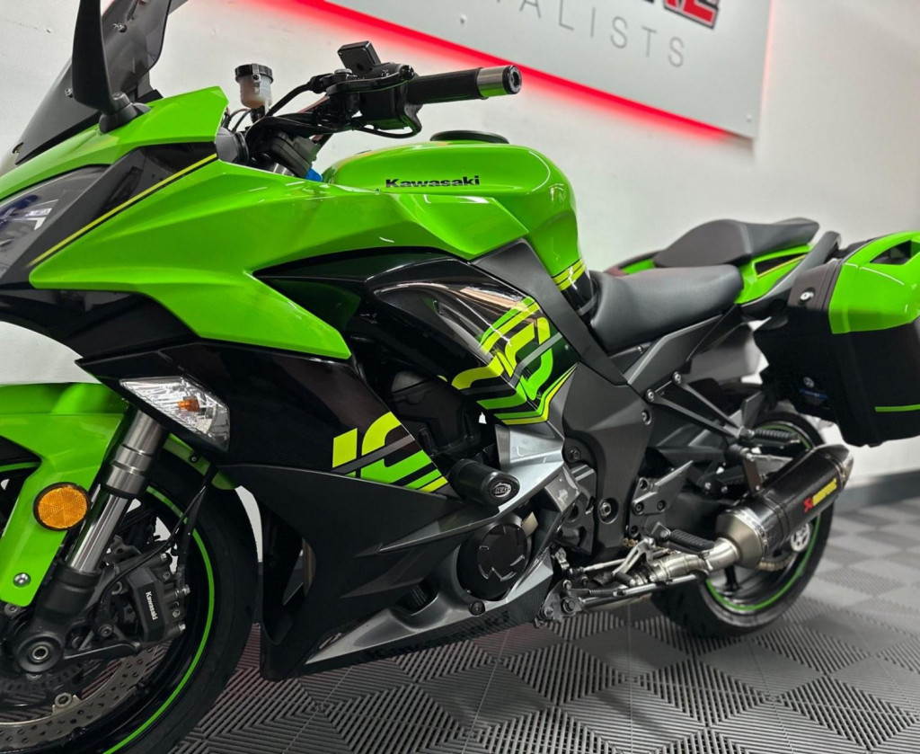 KAWASAKI Z1000