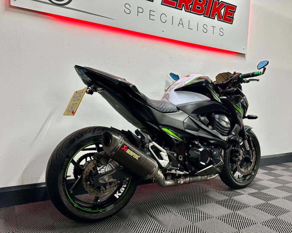 KAWASAKI Z800