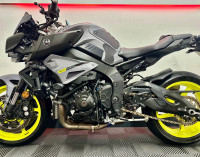 YAMAHA MT-10