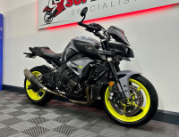 YAMAHA MT-10