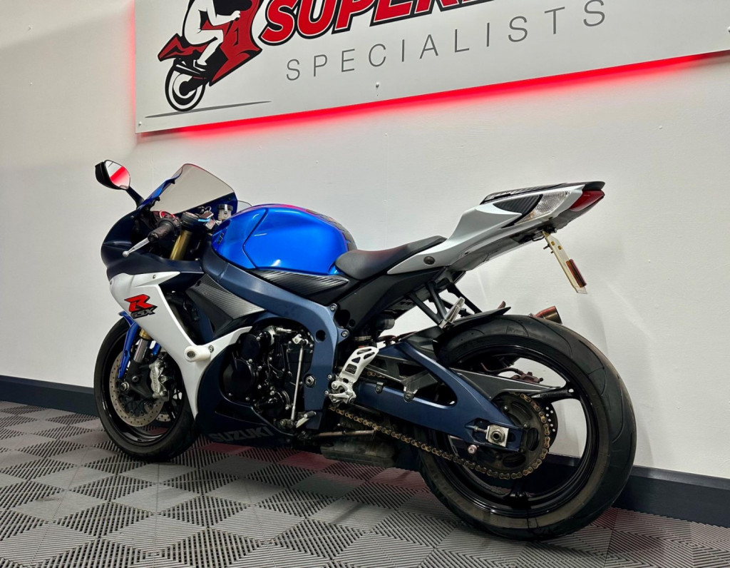 SUZUKI GSXR750