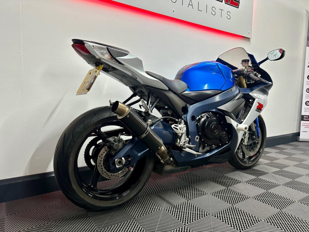 SUZUKI GSXR750