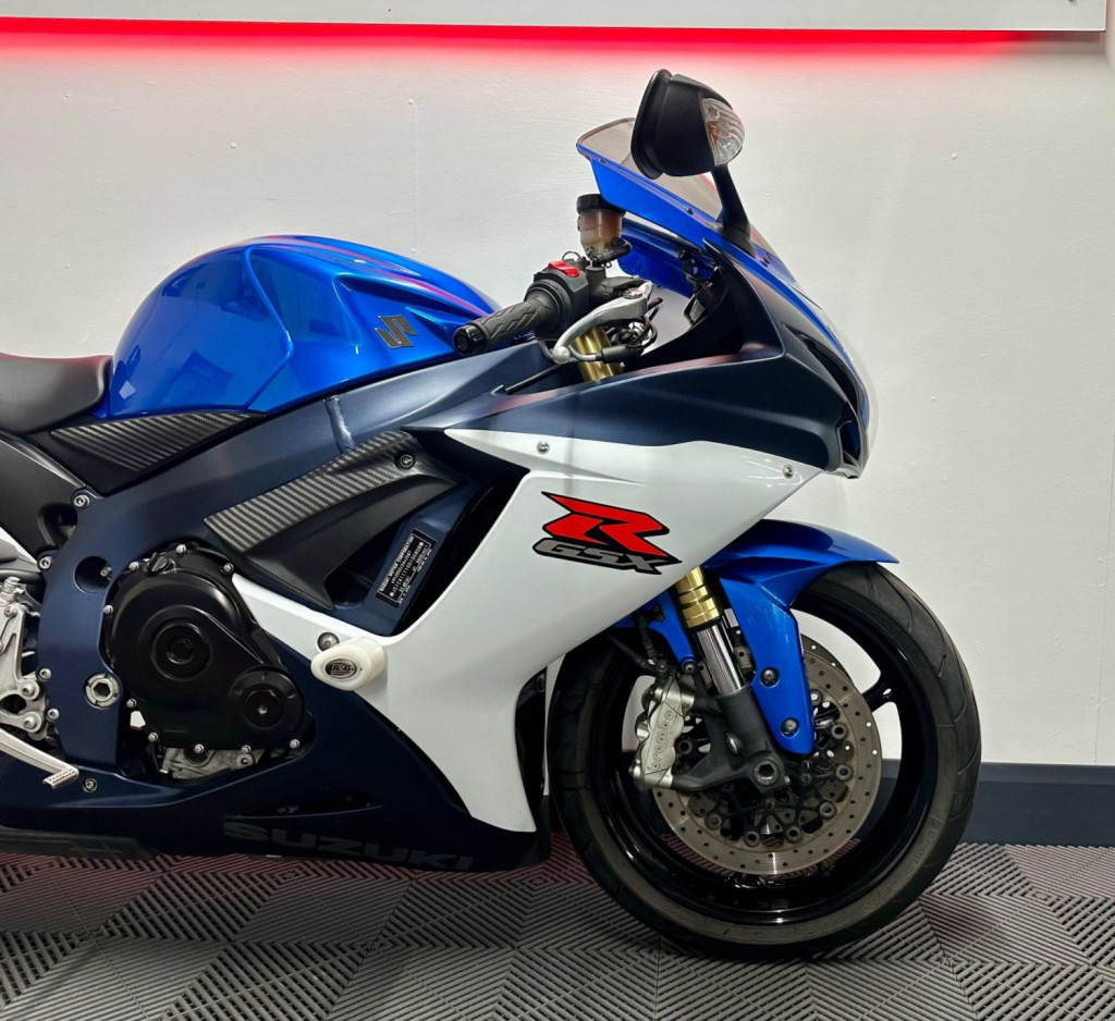 SUZUKI GSXR750
