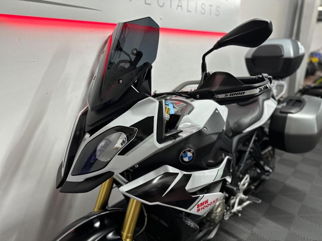 BMW S1000XR