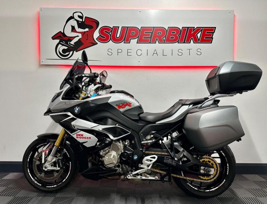 BMW S1000XR