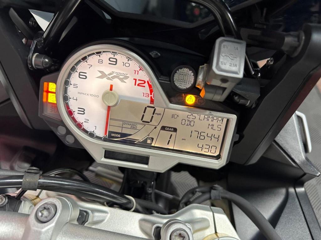 BMW S1000XR