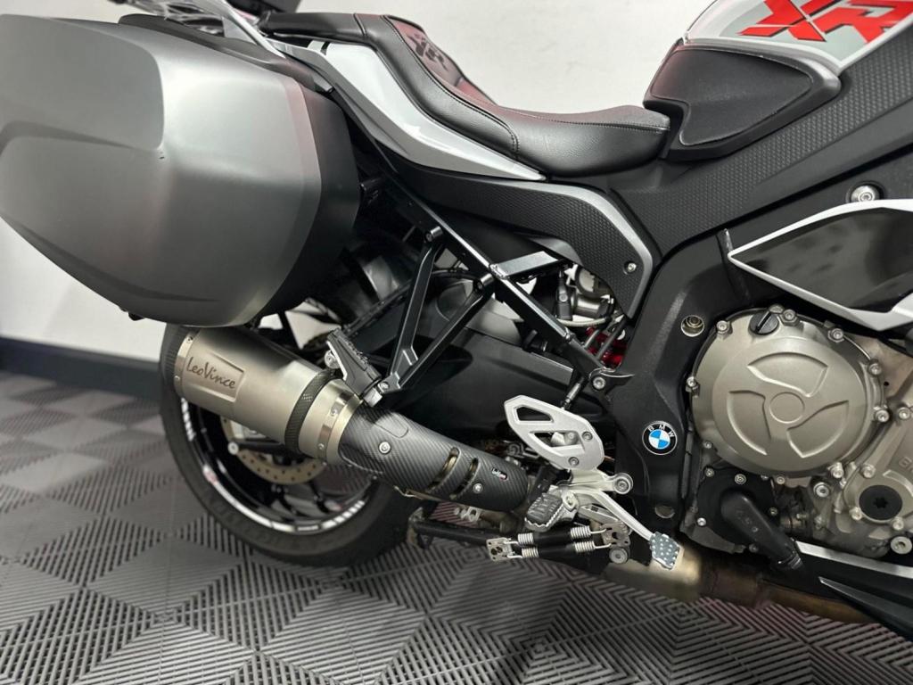 BMW S1000XR