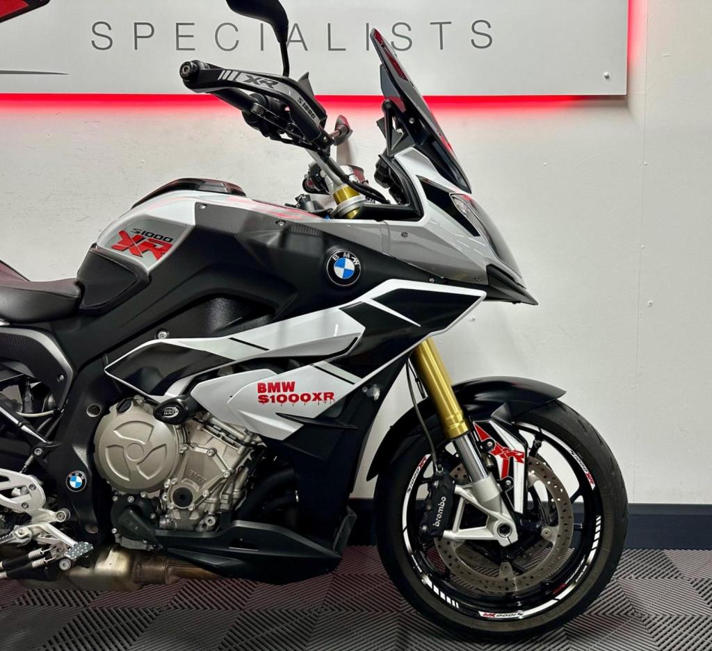 BMW S1000XR