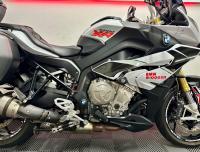 BMW S1000XR